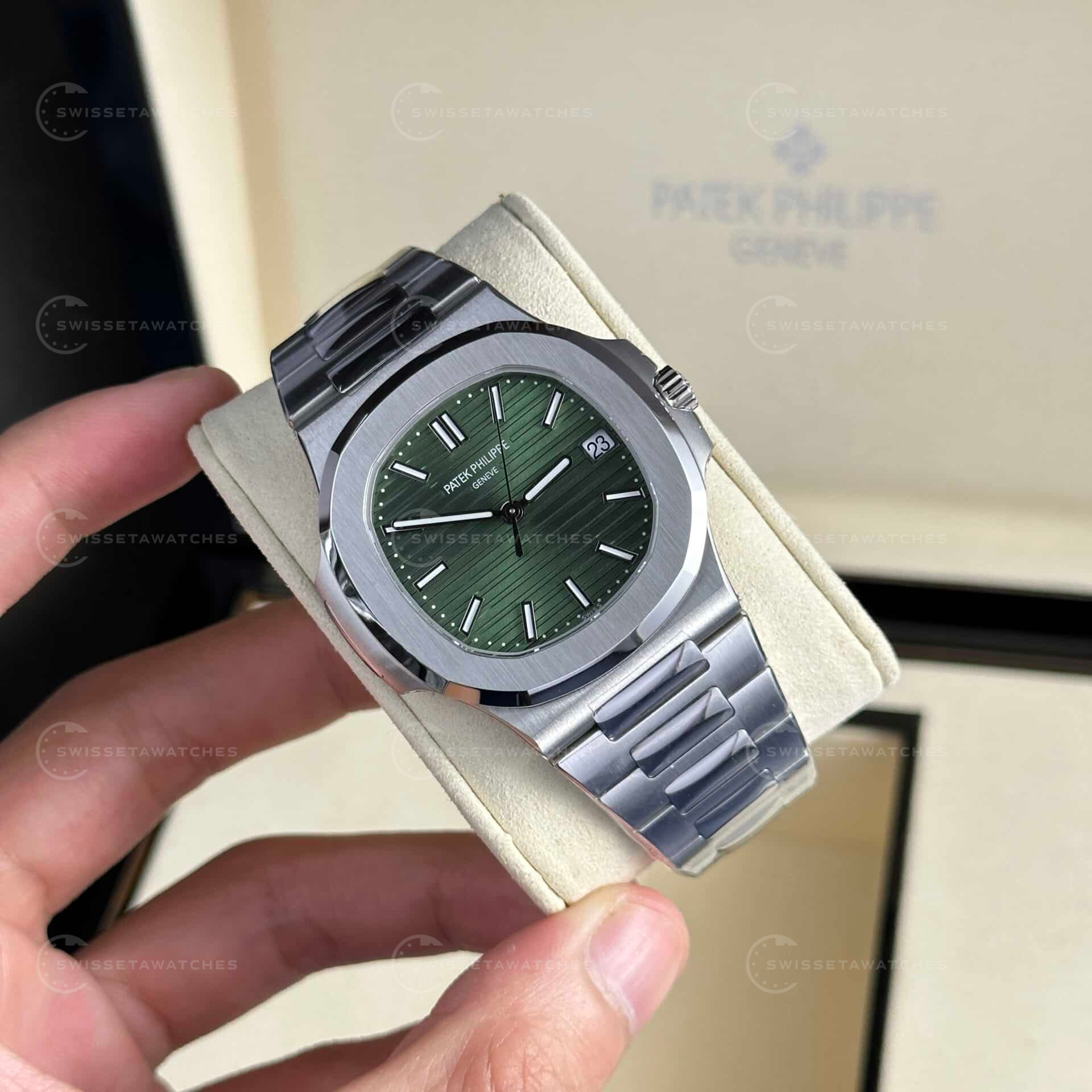 Patek-Philippe-Nautilus-57111A-014-3K Factory-Super-Clone-Watch-swissetawatches (1)-1