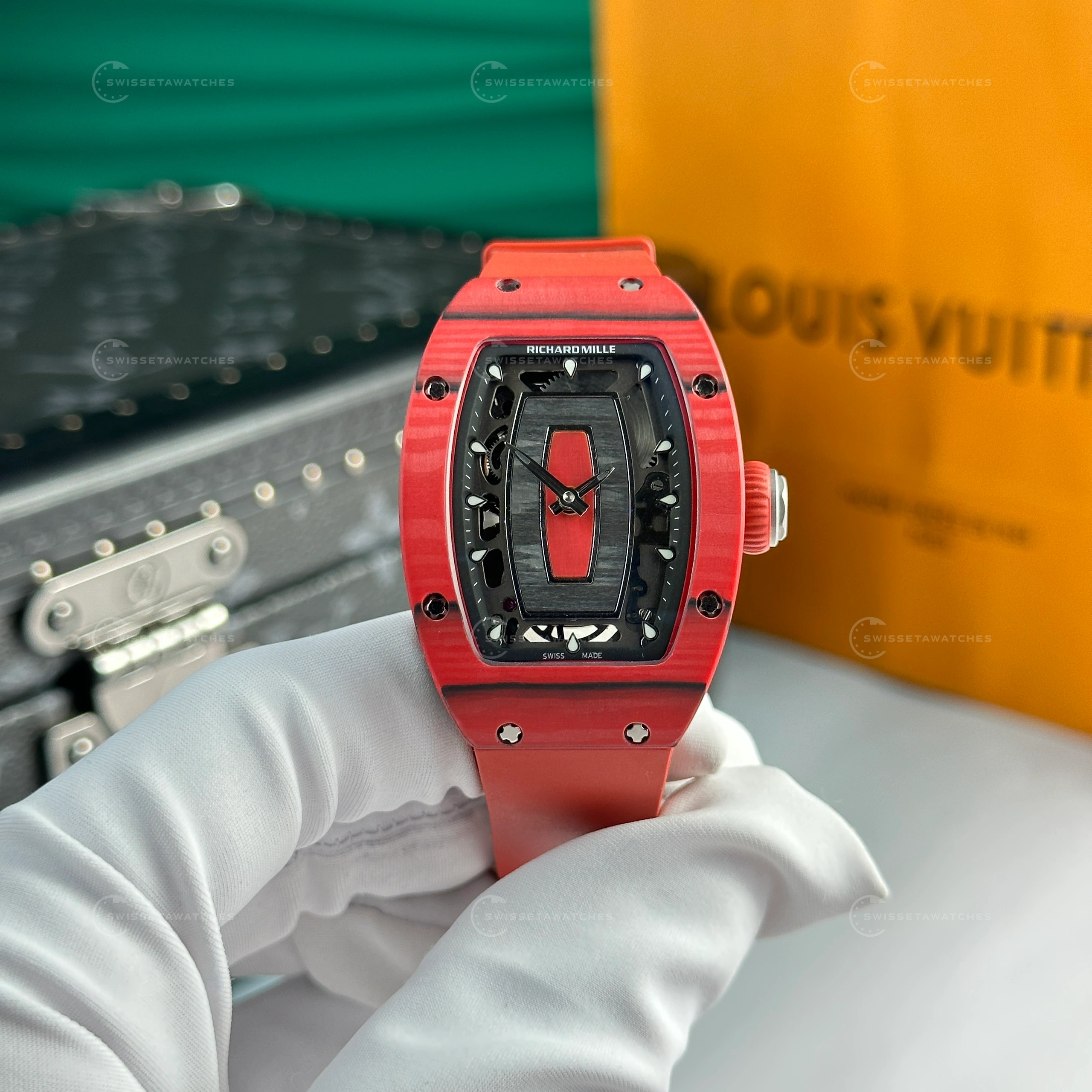 Richard-Mille-RM07-Carbon-kırmızı-karbon-kasa-eta-kadın-saat-swissetawatches (6)