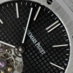 Audemars Piguet Royal Oak Tourbillon 26512ST clone saat – 41mm paslanmaz çelik kasa, siyah kadran ve aktif tourbillon mekanizma ile lüks tasarım.