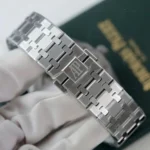 Audemars Piguet Royal Oak Tourbillon clone saat – gri kadran, aktif tourbillon mekanizma, metal örgü bilezik, 41mm şık tasarım.