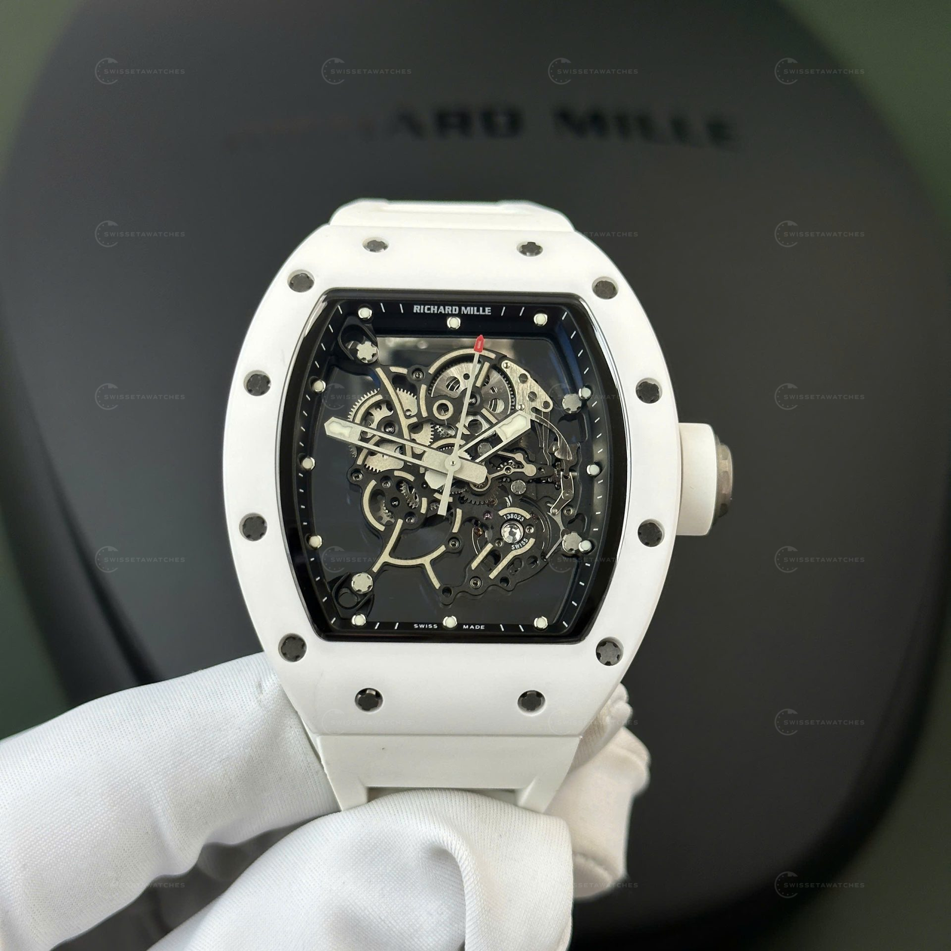 Richard-Mille-RM055-Bubba-Watson-Beyaz-Seramik-BBR-Clone-42.7x49.7mm (8) Richard Mille RM055 Bubba Watson beyaz seramik kasalı clone saat – iskelet kadran, manuel mekanizma, BBR üretimi yüksek kalite model.
